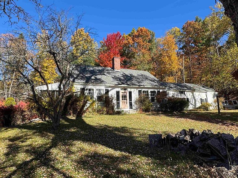43 Old West Hopkinton Road photo 2