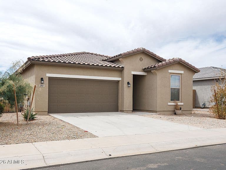 287 E TAHITI Drive photo 2