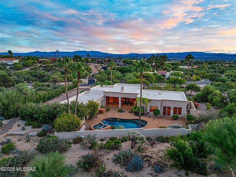 5305 E Gleneagles Dr photo 5