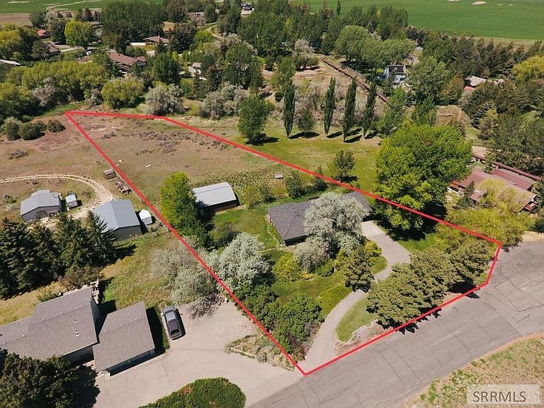 595 N Murdock Ln photo 1