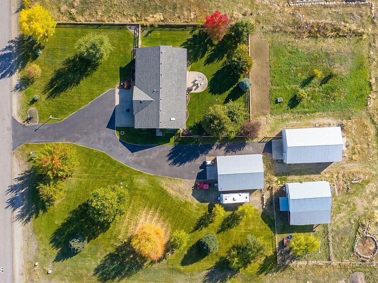 9870 W Gallop Ln photo 2