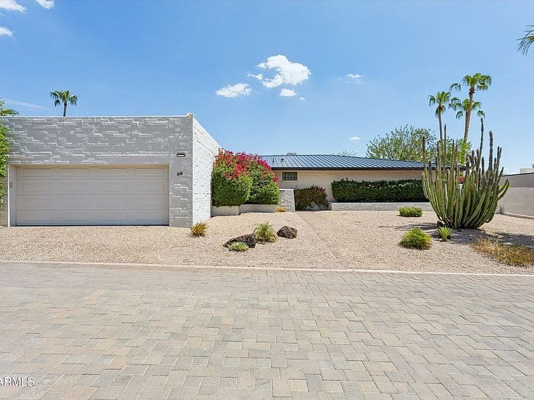 5434 E LINCOLN Drive #33 photo 3