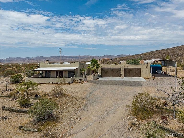 6309 N Laguna Road photo 5