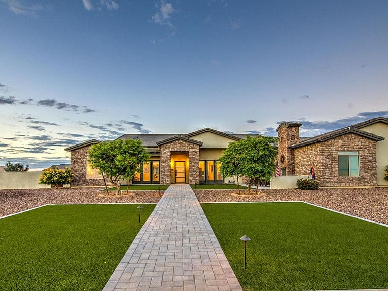 9436 W Fossil Mountain Drive photo 1