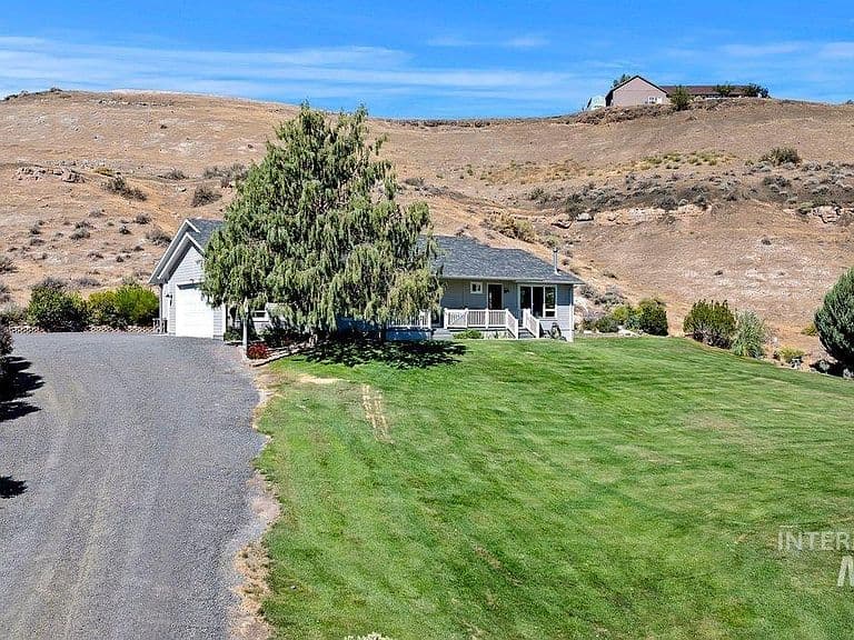 4505 Hidden Canyon Ln photo 3