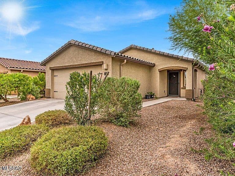 12827 N Peony Dr photo 1