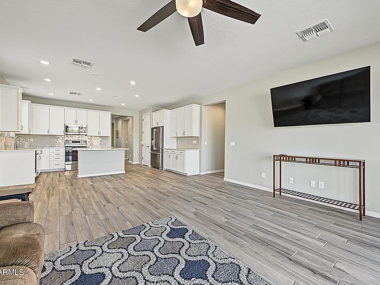 40550 W HALEY Drive photo 5