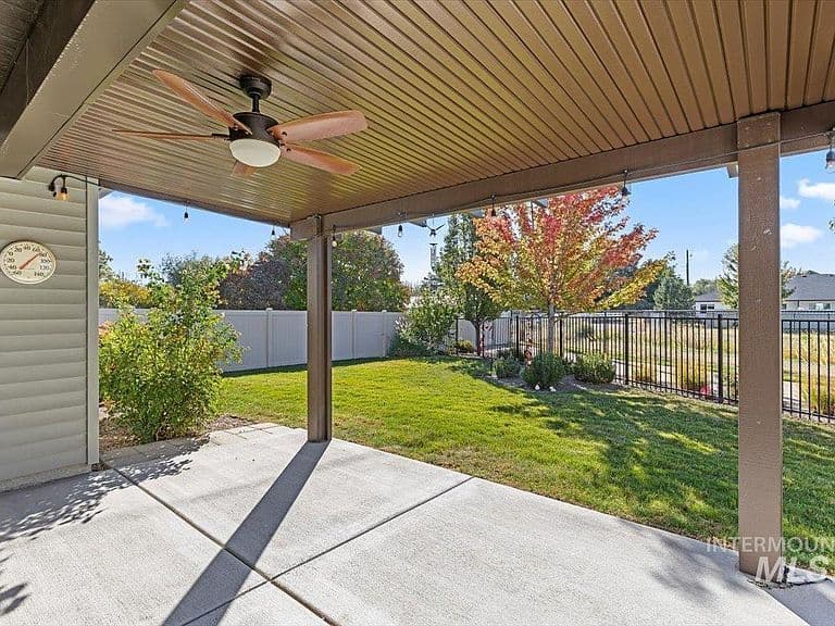 2391 E Kamay Dr photo 3