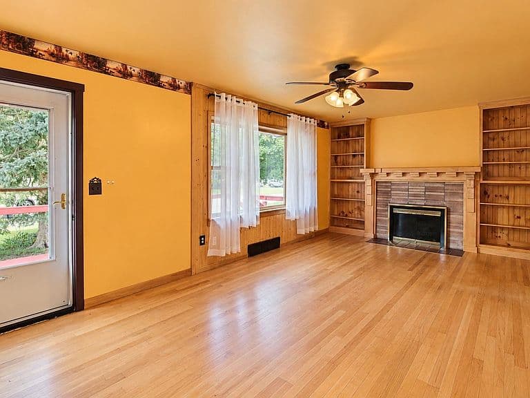 24 Sunset Drive photo 3