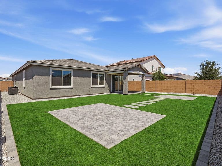 21823 N DANIEL Drive photo 3