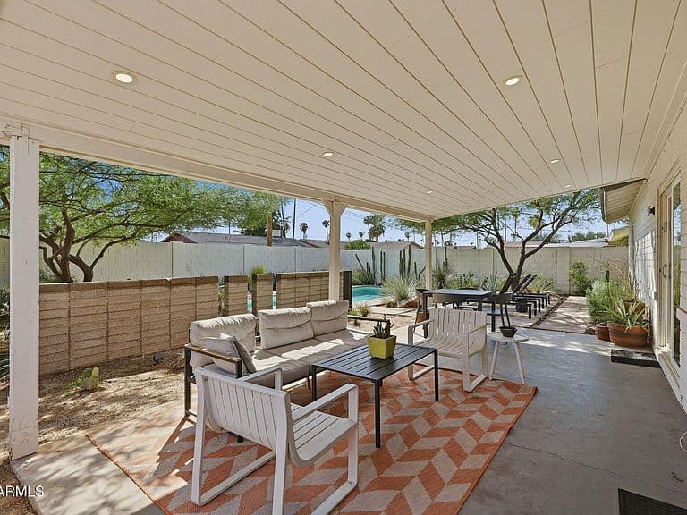 6819 E MONTEREY Way photo 3