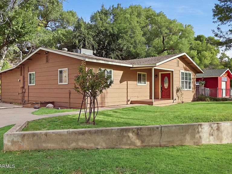 3100 E RIMROCK Drive photo 1