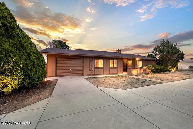 3600 N Mountain View Dr photo 3