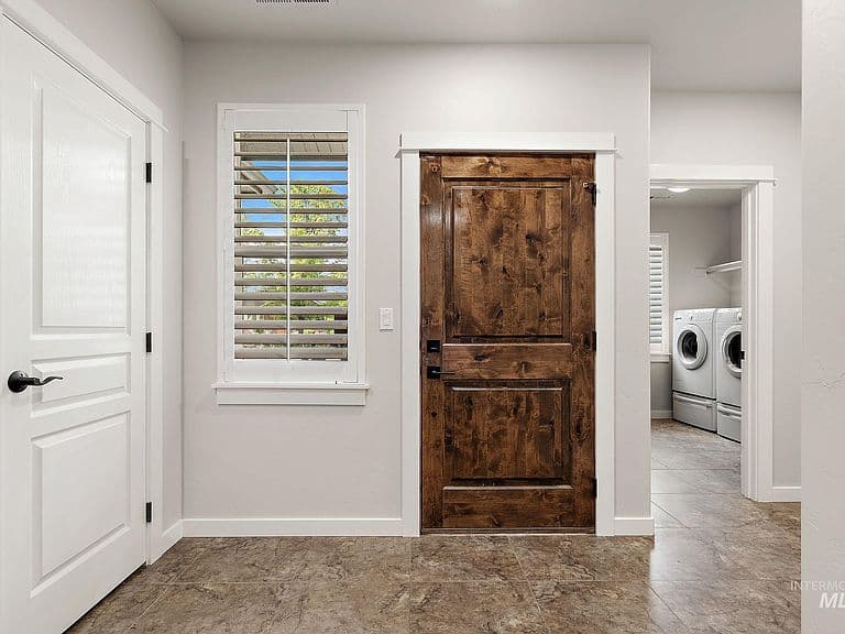 10130 W Brownstone Dr photo 4