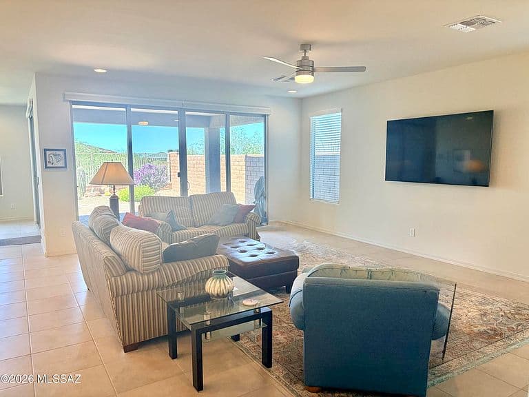 8201 S Sonoran Oak Dr photo 2