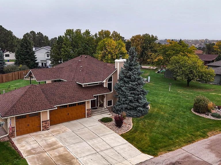 4922 Raven Cir photo 3