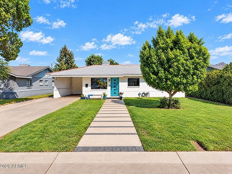 1650 E RANCHO Drive photo 1
