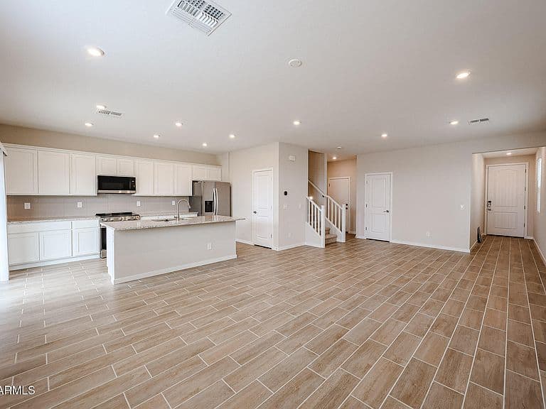 17397 W VILLA HERMOSA Lane photo 4