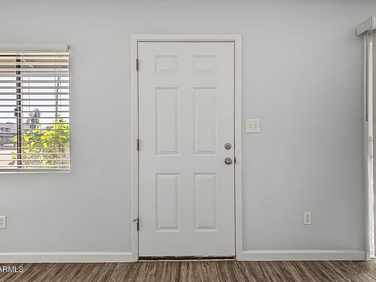 286 W PALOMINO Drive #13 photo 5
