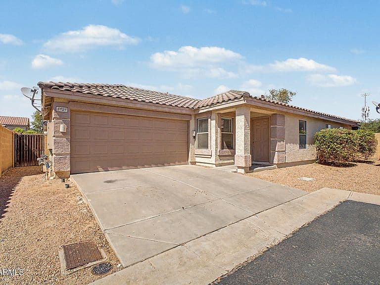 3939 S NEBRASKA Street photo 2