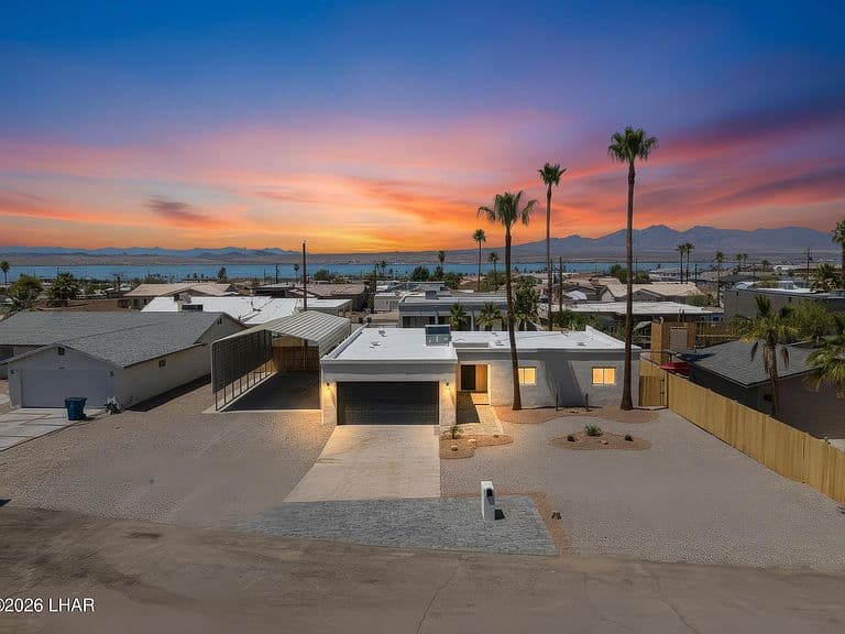 213 Jade Ln photo 1