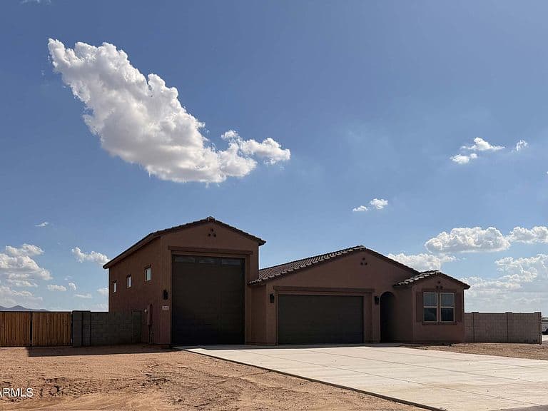 24417 W DUANE Lane photo 2