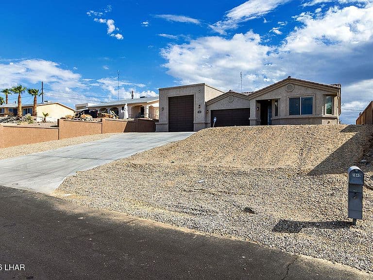 1640 Palomino Ln photo 5