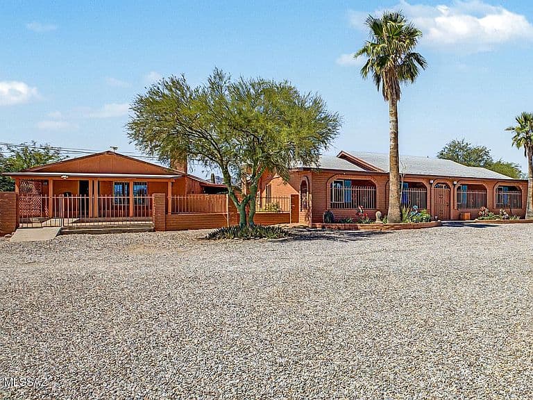 3350 W Ruthann Rd photo 1