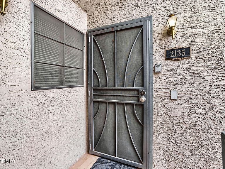 533 W GUADALUPE Road #2135 photo 2