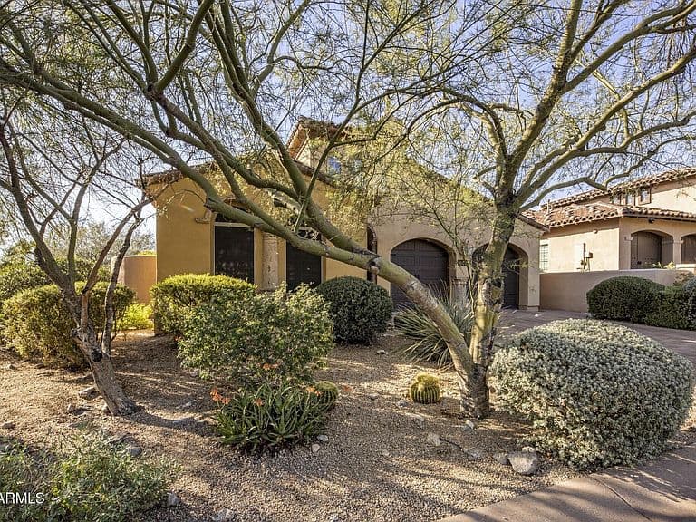 20464 N 98th Street photo 3