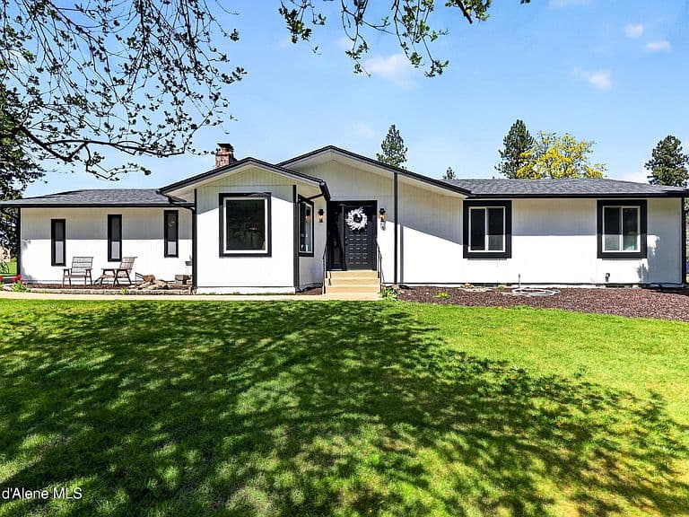 5819 E Roger Dr photo 2