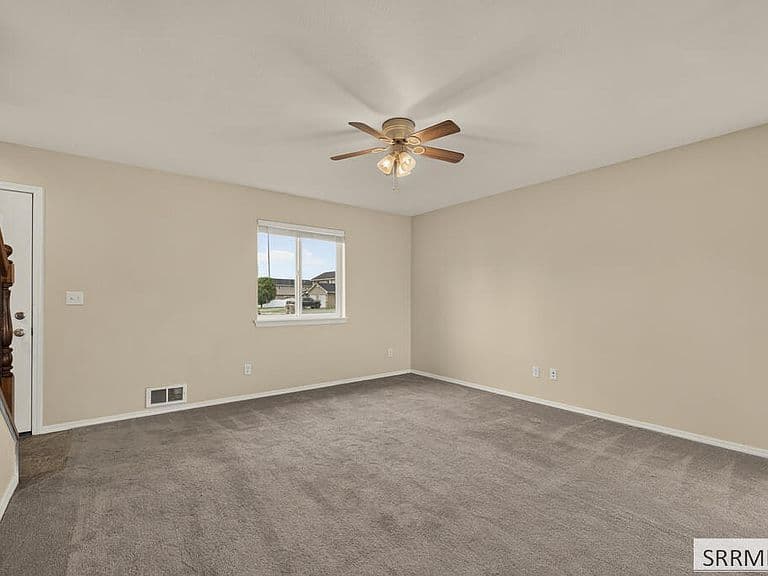 2085 Cassidy Dr photo 5
