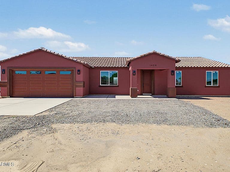 1426 S 369TH Avenue photo 1