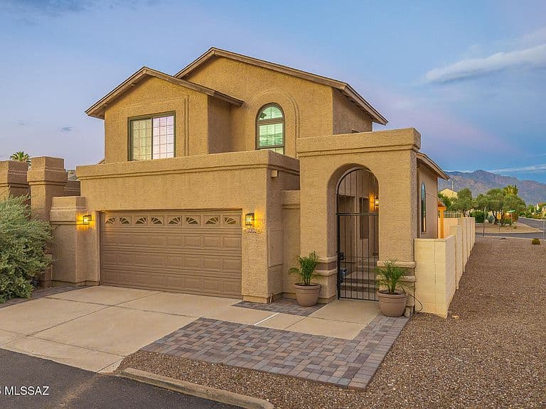 8696 N Auriga Way photo 1