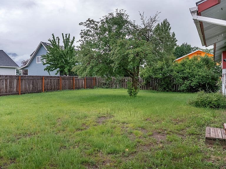 1827 9th Ave W photo 5