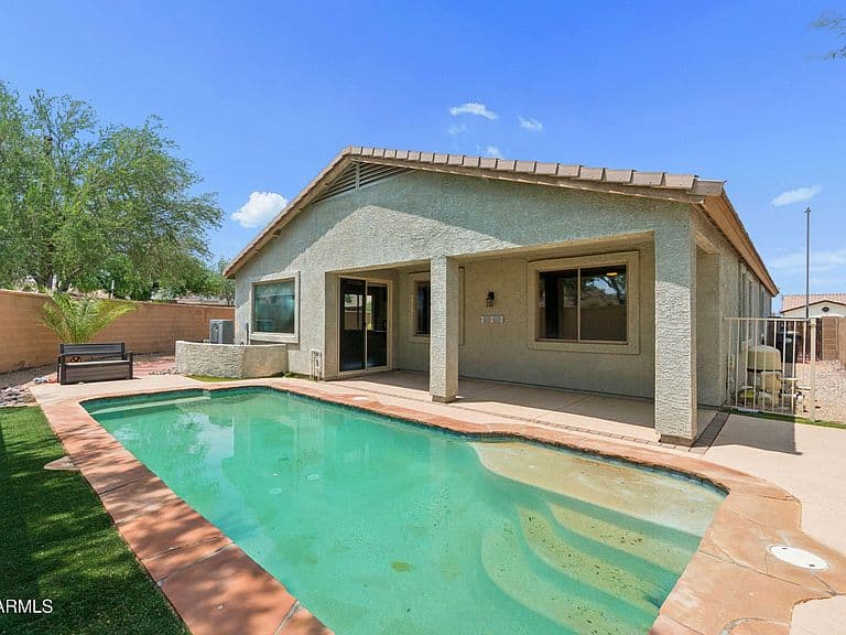 18391 W CAPISTRANO Avenue photo 1