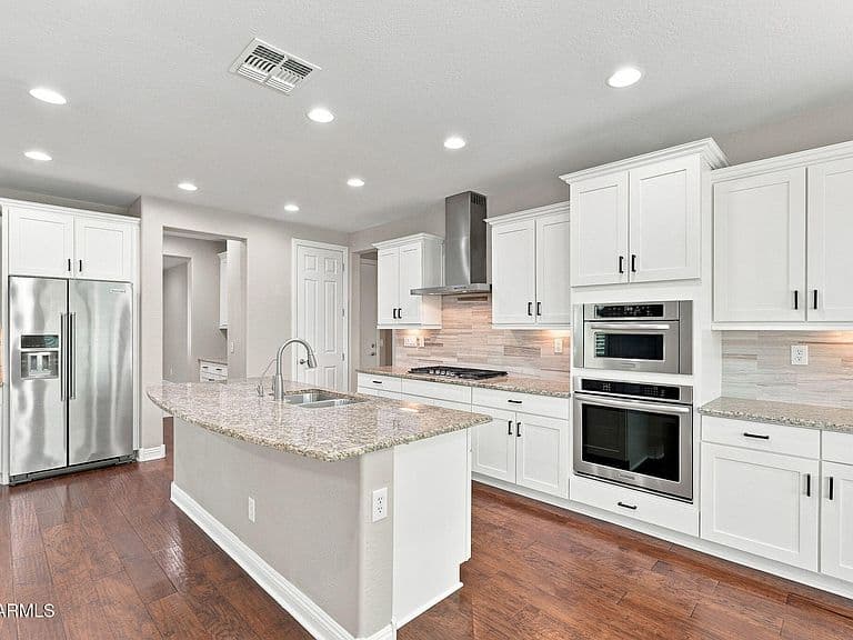 5645 E DESERT FOREST Trail photo 3