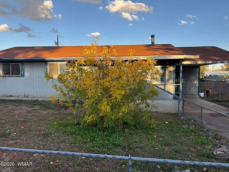 335 N 8th Dr W photo 2