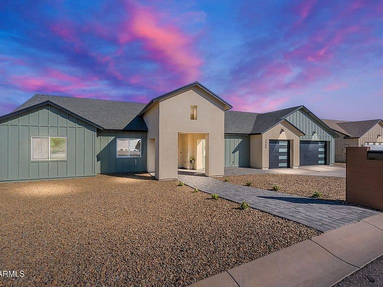3909 S Veronica Lane photo 3
