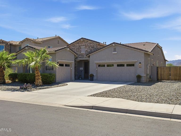 5316 N 190TH Drive photo 5