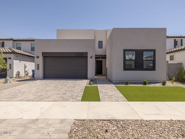 10245 E UNITY Avenue photo 1