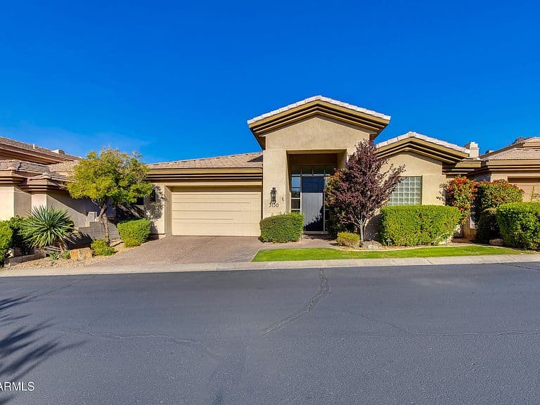 3130 E Squaw Peak Circle photo 2
