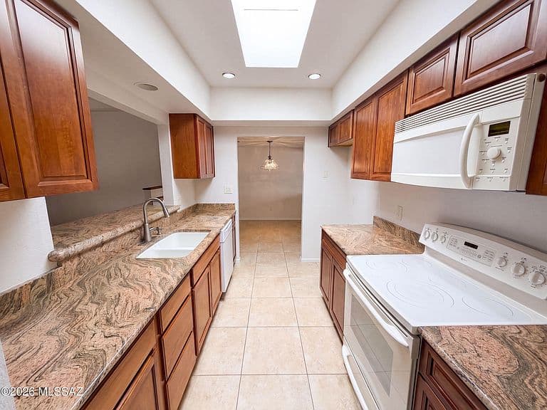4410 E La Cienega St photo 2