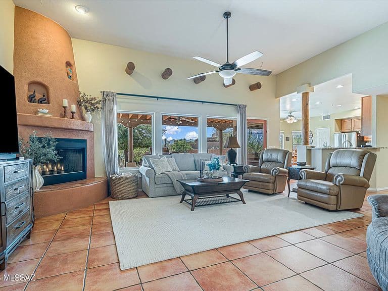 9127 S Ocotillo Vista Pl photo 5