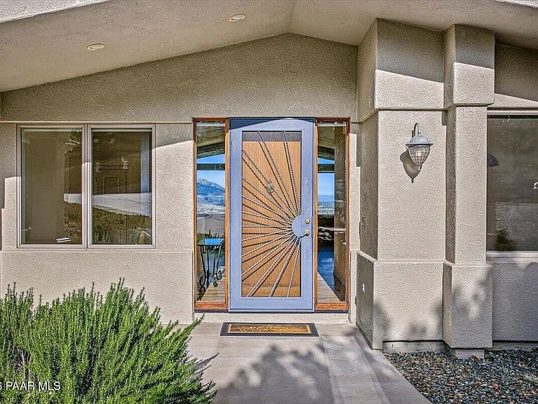 882 Yavapai Hills Dr photo 2