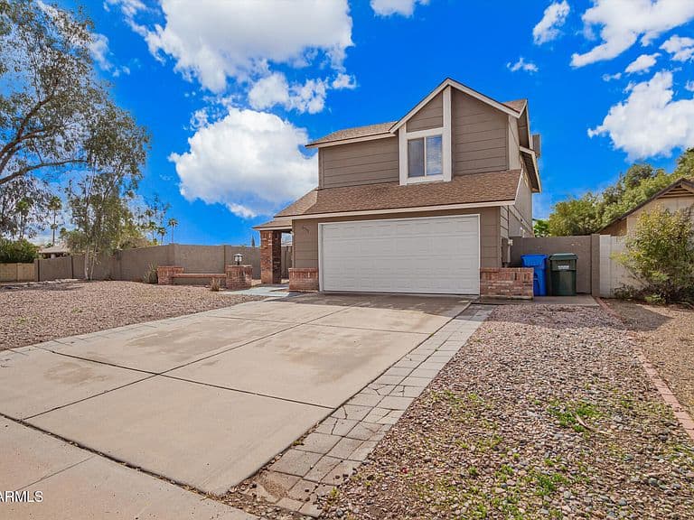 6533 E BEVERLY Lane photo 5