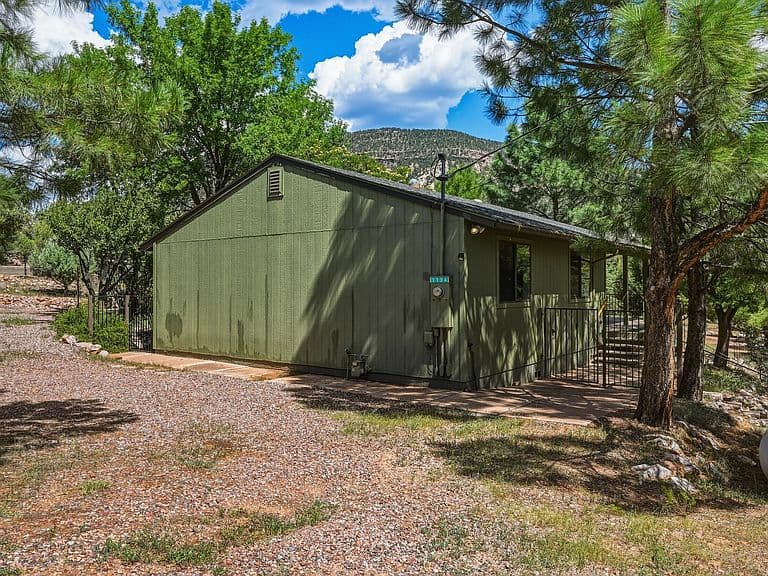 1194 W Beaver Flat Rd photo 3