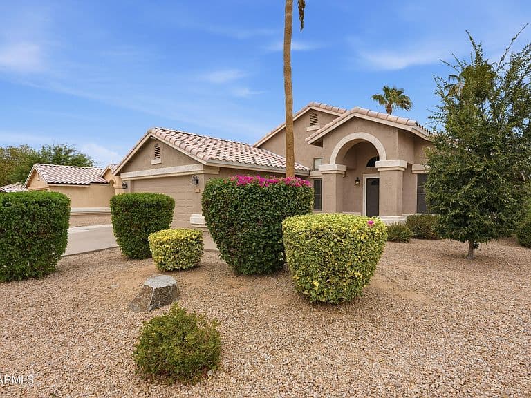 1152 W ORIOLE Way photo 2