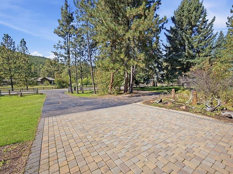 7222 Siesta Dr photo 5