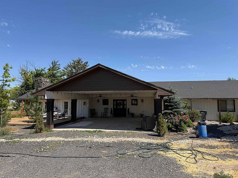 3805 N 2538 E photo 4